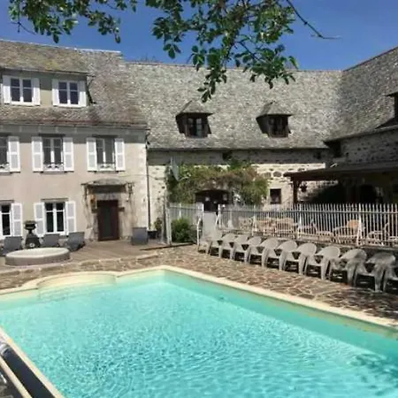 3 Etoiles - Piscine - Eehgge Kamp alanı Argences-en-Aubrac